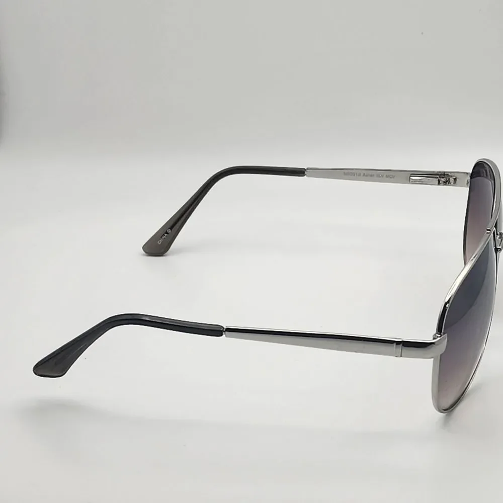 Foster Grant Asher Silver & Black Aviator Sunglasses
